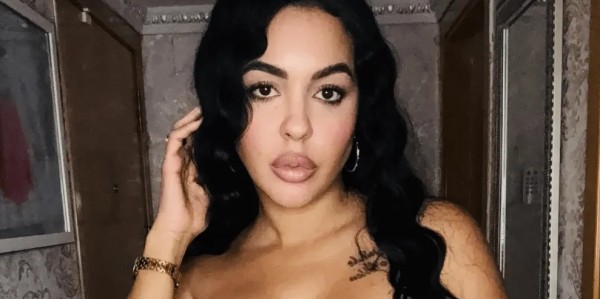 九游体育APP-一位单亲妈妈因长相酷似乔治娜，一夜之间在网络上爆红