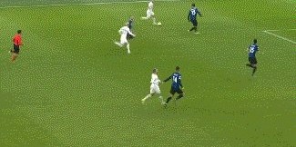 九游体育-【欧冠】哲科梅开二度 国际米兰2球无效2比0胜出线