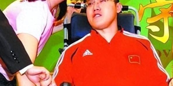 九游体育APP-瘫痪19年汤淼现状：母亲妻子均已改嫁，9岁女儿很可爱，郎平多次探望|周苏红|排球|中国男排|人生|前妻_新浪新闻