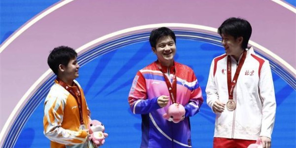 九游体育下载-国乒瞒不住了！林诗栋太弱让领导左右为难，王励勤出面谈难办问题