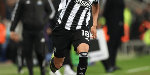 九游体育下载-36.3km/h，奥苏拉创造本赛季英超前锋的最高速度纪录