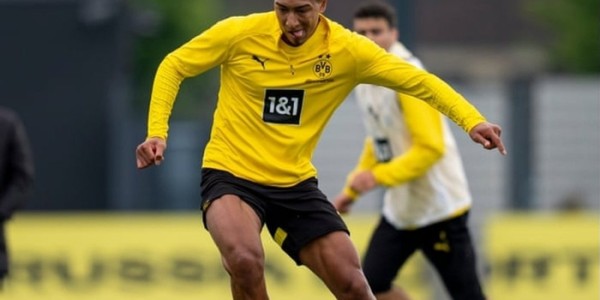 3800万欧、34场0球3助！多特赌“小贝林”，真的赌输了？|多特蒙德|贝林厄姆|德甲|大卫·贝克汉姆|乔布·贝林厄姆_新浪体育_新浪新闻