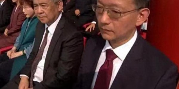 抓捕洪秀柱？民进党表态后，没想到，洪秀柱在大陆还有“大动作”